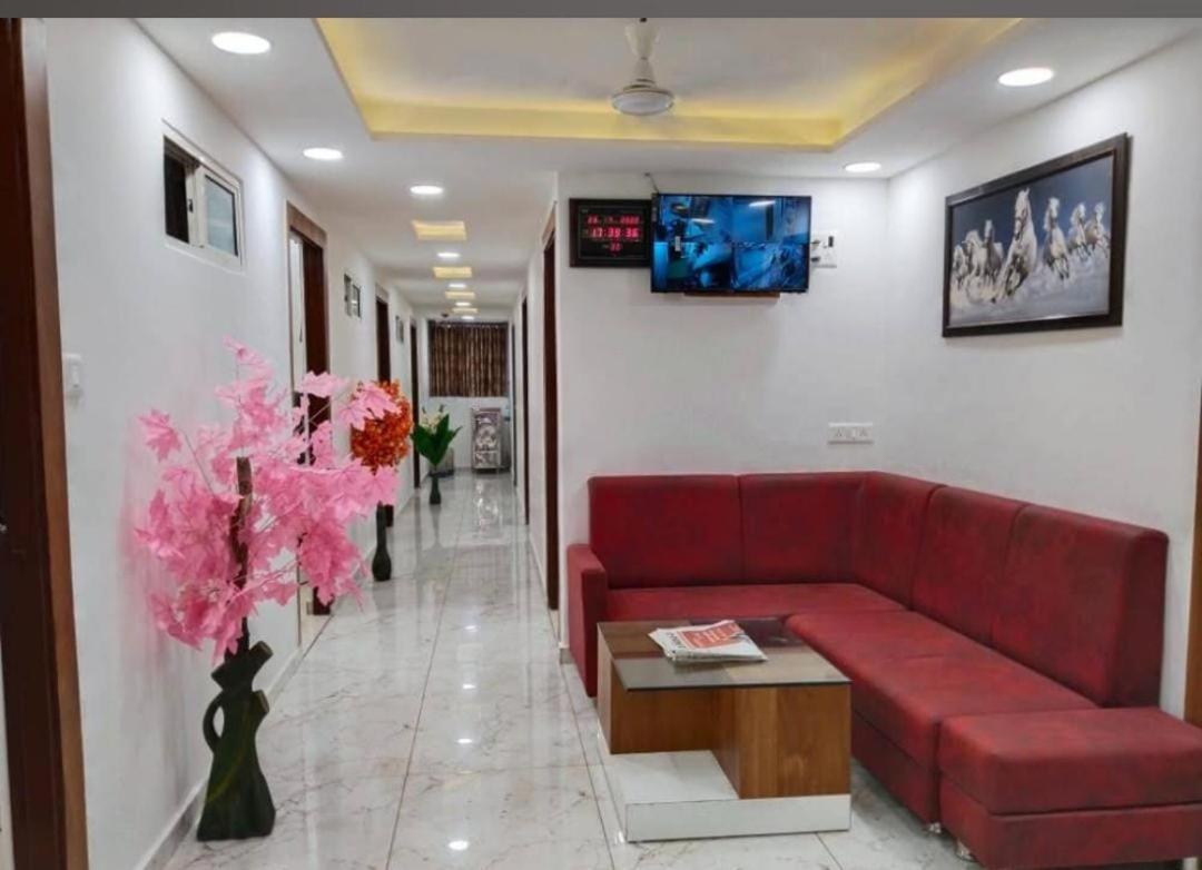 Galaxy Inn Hotel Ahmedabad Exterior foto